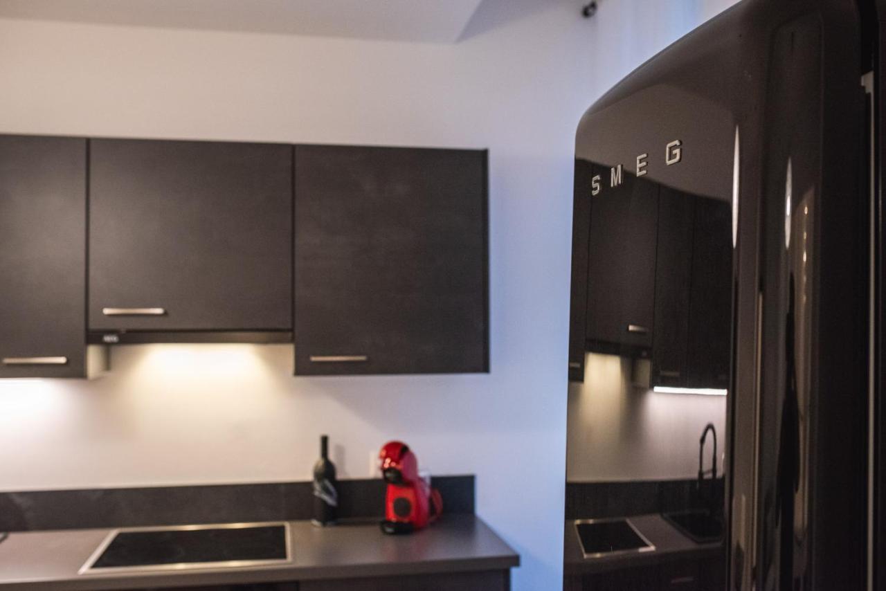V Apartments Беллинцона Экстерьер фото